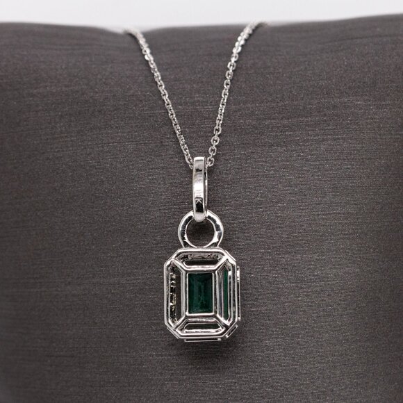 1.2cts Zambian Emerald Pendant in Solid 14K Gold with Natural Diamonds - Picture 7 of 8